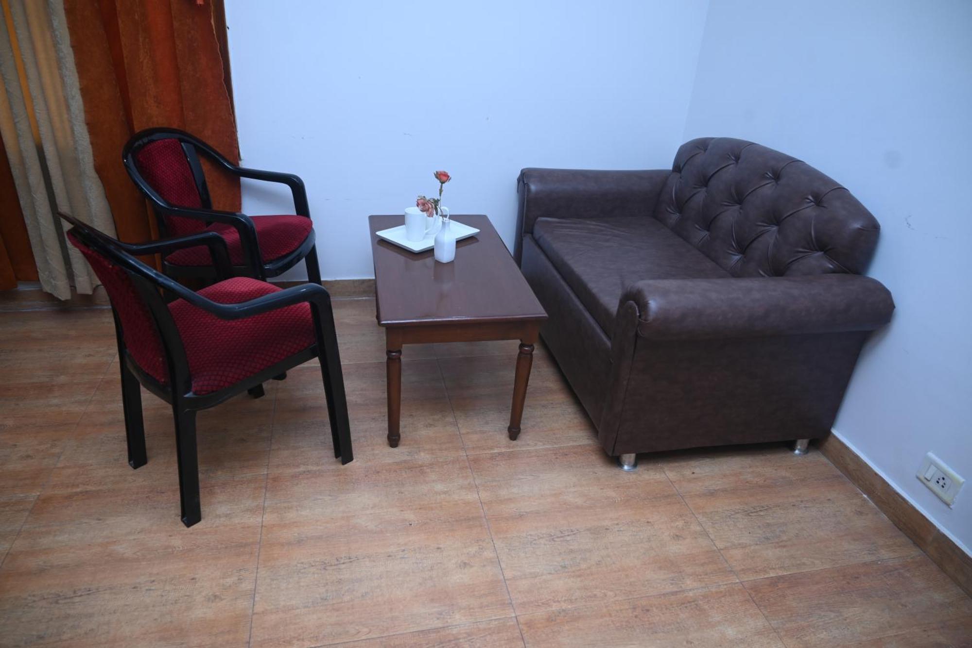 Hotel Surya Plaza Kotdwāra エクステリア 写真